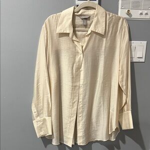 H&M Women's Cream Button Down Shirt